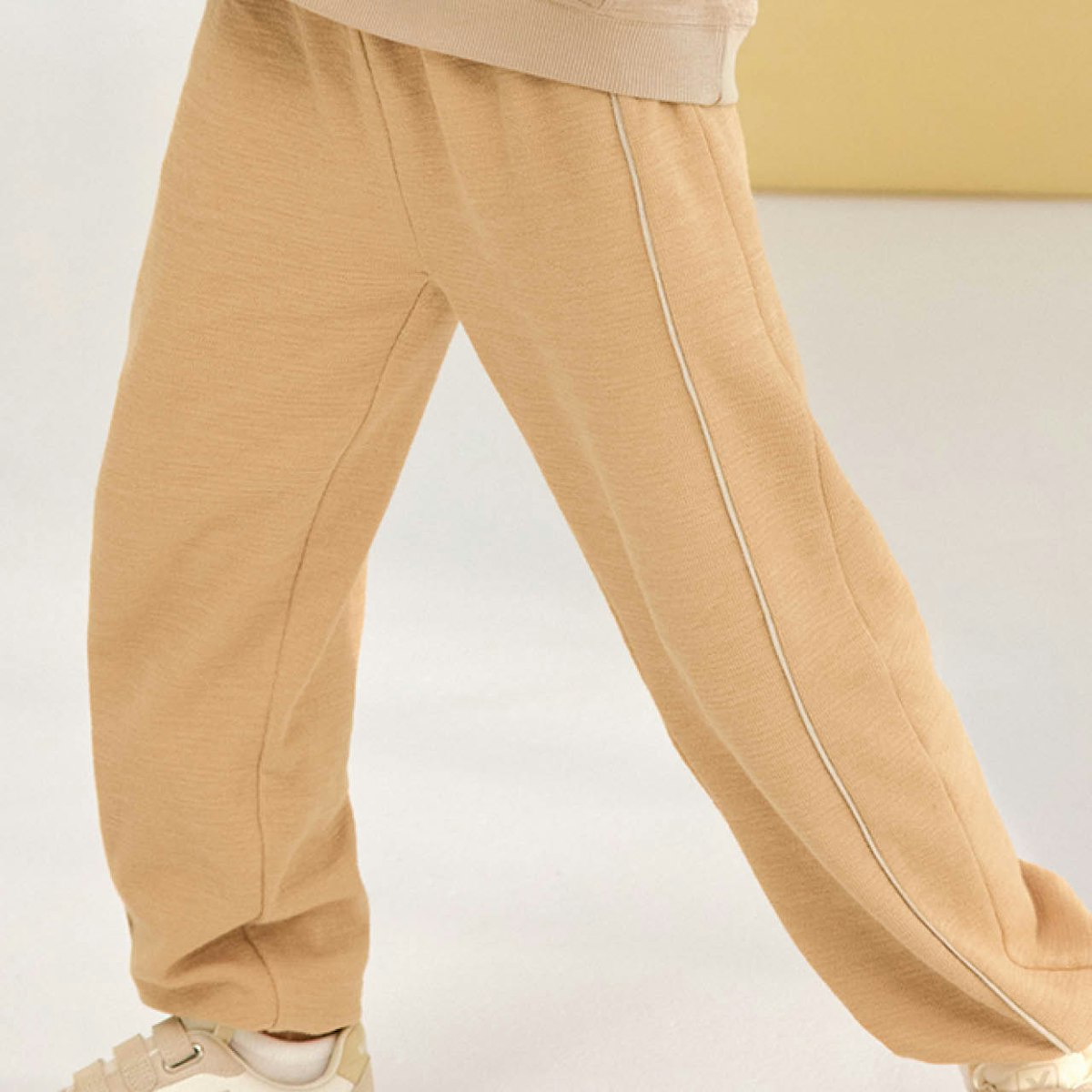 Weiche Sweat Jogginghose honiggelb 104