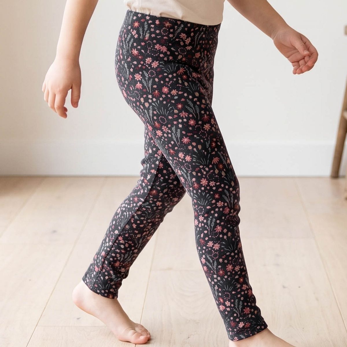 Weiche Sweat Treggings Blumen dunkelblau 110
