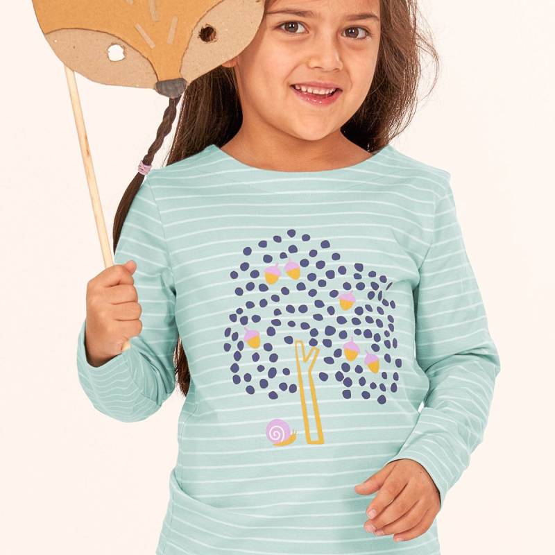 Weiches Langarmshirt mit Baum, mint-weiß gestreift 110/116 Weiches Langarmshirt mit Baum, mint-weiß gestreift 110/116