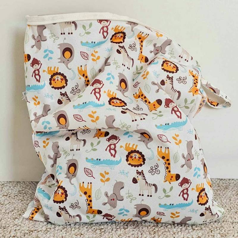 Wetbag mit Trockenfach beige 31x38 cm Motiven Wetbag mit Trockenfach beige 31x38 cm Motiven