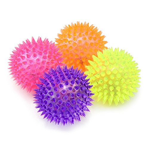 com-four® 4X Blink-Igelball mit LED Licht, Spielball, Blinkflummi, Stachelball, Mitgebsel für Kindergeburtstag, Gummiball Spielzeug - Massageball, Springball, Leuchtball Ø 7 cm [Auswahl variiert] von com-four