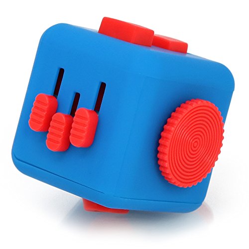 com-four® Fidget Antistress-Cube - Stress Würfel mit vielen Funktionen Spielzeug für Stressabbau und bei Nervosität - [Farbe variiert!] von com-four