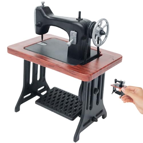 fkngcp Miniaturnähmaschine 1:24 Spielzeugnähmaschine realistische Vintage Dollhouse Möbel Tabletop Raumdekor für Kinder Kleinkind Redtoy fkngcp Miniaturnähmaschine 1:24 Spielzeugnähmaschine realistische Vintage Dollhouse Möbel Tabletop Raumdekor für Kinder Kleinkind Redtoy von fkngcp