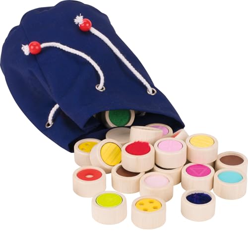 Goki 59004 Fühlmemo Holz und Textil, Taktiles Lernspiel für die ganze Familie, unterschiedliche Oberflächen, Förderung Feinmotorik und Tastsinn, 32-er Set, ab 3 Jahr, [Various] von goki