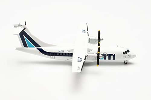 Herpa Modellflugzeug ATI Aero Trasporti Italiani ATR-42-300 Maßstab 1:200 - Modellbau Flugzeug, Flugzeugmodell für Sammler, Miniatur Deko, Flieger ohne Standfuß aus Metall, Weiß, Blau Herpa Modellflugzeug ATI Aero Trasporti Italiani ATR-42-300 Maßstab 1:200 - Modellbau Flugzeug, Flugzeugmodell für Sammler, Miniatur Deko, Flieger ohne Standfuß aus Metall, Weiß, Blau von herpa