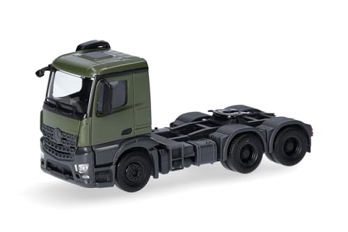 herpa 747066 LKW Modell MB Arocs M Solozugmaschine 3achs, Miniatur im Maßstab 1:87, Sammlerstück, Made in Germany, Kunststoff Miniaturmodell, Grün von herpa