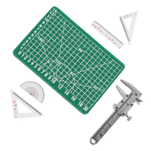 ifundom 1 Set Puppenhauszubehör Lineal Winzige Matte Mini Hausbedarf Mini Messschieber Puppen Schulbedarf Mini Schulbedarf Kleine Lernrequisite Puppenhaus Ornament Mini Matte von ifundom