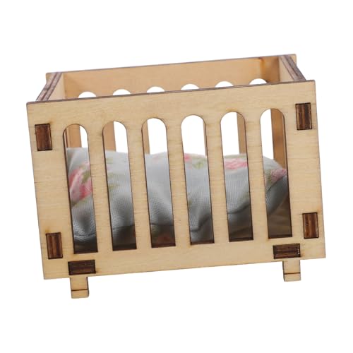 ifundom Maßstab Holz Babybett mit Stoffbettwäsche Realistische Puppenhausmöbel Leicht Tragbares Miniaturmöbel für Kinderzimmer und Bastelzubehör von ifundom