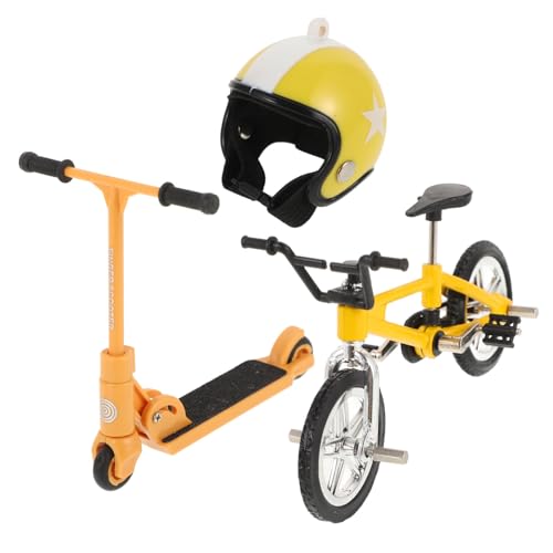 iplusmile Miniatur Puppenhaus Fahrrad Gelbes Retro Bike Scooter und Helm Modell Langlebige Plastik Dekoration für Puppenhaus Zubehör und Miniatur Ausstattung von iplusmile