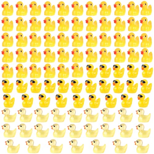 100st Mini-Enten, Kleine Gelbe Enten Miniaturfiguren Mini Enten aus Kunstharz mit Sonnenbrille Leuchten Dunkeln Kleine Enten für Party DIY Mikro Landschaftsdekorationen Ornamente(3 Stile) von lasuroa