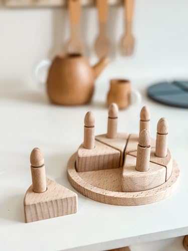 Montessori Holztorte mit Kerzen Kinderspielzeug Spielküche Kuchen Geburtstagstorte Natur von leyla&e