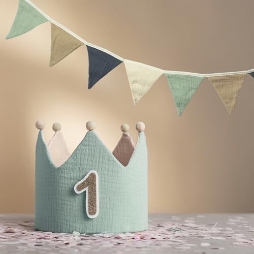 Little Goods Geburtstagskrone für Kinder inkl. Wimpelkette/Girlande - wendbare Musselin-Stoffkrone mit Zahlen 0-9 - Krone für Jungen und Mädchen, Pastell - Hellgrün - Beige von lg LITTLE GOODS