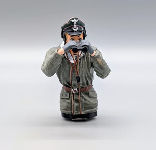 1/16 Figur Deutscher Panzerkommandant Fernglas am Kopf bemalt aus Resin 1/16 Figur Deutscher Panzerkommandant Fernglas am Kopf bemalt aus Resin von licmas-tank