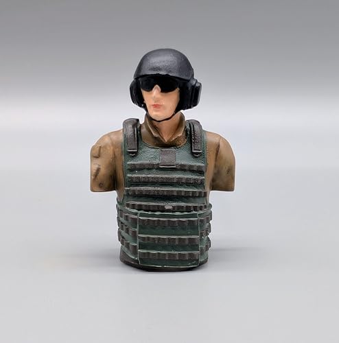 1/16 US M1A2 Abrams amerikanische Panzersoldat mit Helm bemalt aus Resin für die Panzerluke 1/16 US M1A2 Abrams amerikanische Panzersoldat mit Helm bemalt aus Resin für die Panzerluke von licmas-tank