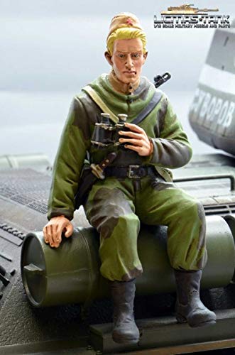 licmas Figur Soldat WW2 russischer Aufklärer mit Fernglas Tankrider Amöbe Camouflage Grün 1:16 von licmas