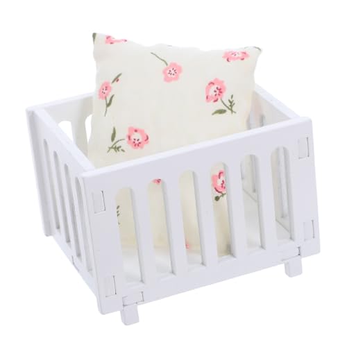 minkissy Maßstab Holz Krippe mit Bettwäsche Handgefertigtes Mini Babybett für Puppenhaus Dekoration und Rollenspiel Zubehör minkissy Maßstab Holz Krippe mit Bettwäsche Handgefertigtes Mini Babybett für Puppenhaus Dekoration und Rollenspiel Zubehör von minkissy