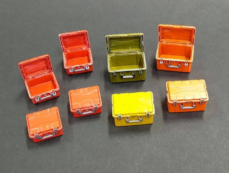 Tool boxes high von plusmodel