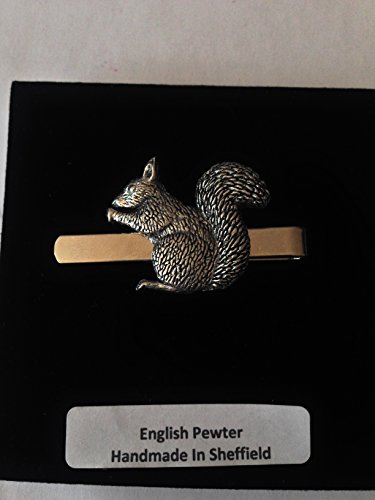 PrideInDetails Krawattenklammer mit sitzendem Eichhörnchen, aus englischem Zinn, handgefertigt, in Sheffield, inkl. Geschenkbox von prideindetails