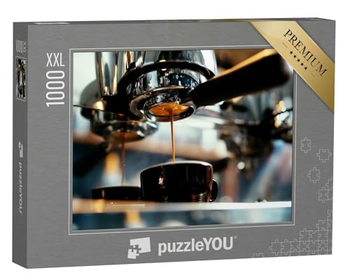 Puzzle 1000 Teile XXL „Nahaufnahme von Espresso, der aus der Kaffeemaschine fließt“ – aus der Puzzle-Kollektion Kaffee, Getränke von puzzleYOU