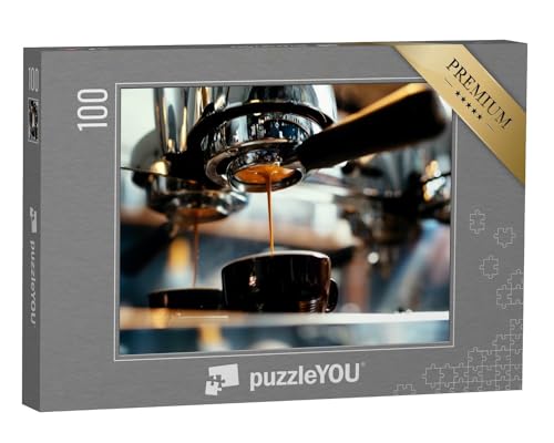 puzzleYOU: Puzzle 100 Teile „Nahaufnahme von Espresso, der aus der Kaffeemaschine fließt“ – aus der Puzzle-Kollektion Kaffee, Getränke von puzzleYOU