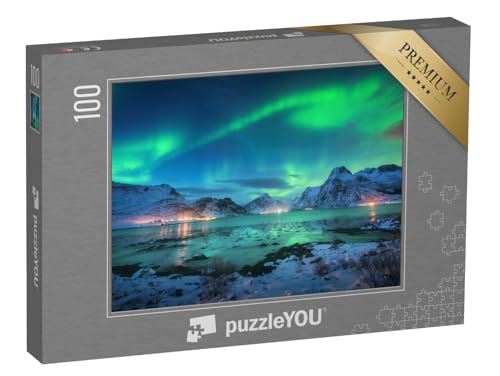 puzzleYOU: Puzzle 100 Teile „Polarlicht über der Meeresküste, schneebedeckte Berge, Lofoten“ – aus der Puzzle-Kollektion Arktis von puzzleYOU