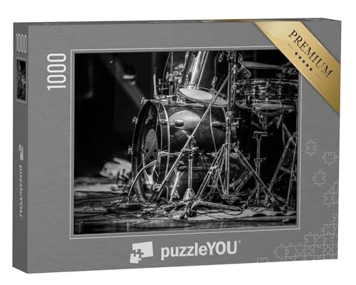 puzzleYOU: Puzzle 1000 Teile „Nahaufnahme eines Schlagzeugs, schwarz-weiß“ – aus der Puzzle-Kollektion Musik, Menschen von puzzleYOU