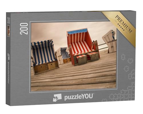 puzzleYOU: Puzzle 200 Teile „Strandkörbe auf einem Podest aus Holz, am Strand von Sankt Peter Ording, Nordsee“ – aus der Puzzle-Kollektion Strandkörbe von puzzleYOU