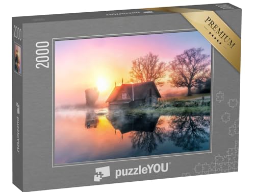 puzzleYOU: Puzzle 2000 Teile „Kleines Haus am See im Nebel der Morgendämmerung“ – aus der Puzzle-Kollektion Seen, Flüsse & Seen von puzzleYOU