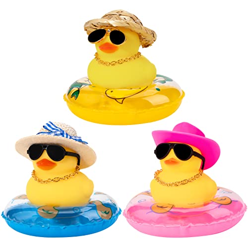wonuu Gummi-Ente Auto-Ornamente, gelbe Ente, Auto-Armaturenbrett-Dekorationen mit Mini-Hut, Schwimmring, Halskette, Sonnenbrille, 3 Stück wonuu Gummi-Ente Auto-Ornamente, gelbe Ente, Auto-Armaturenbrett-Dekorationen mit Mini-Hut, Schwimmring, Halskette, Sonnenbrille, 3 Stück von wonuu
